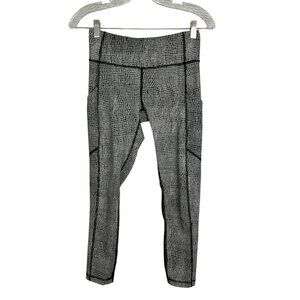 Lululemon Womens Speed Tight V Crop Leggings Fall Net Black White size 4